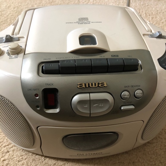 Radio - Picture 5 of 5